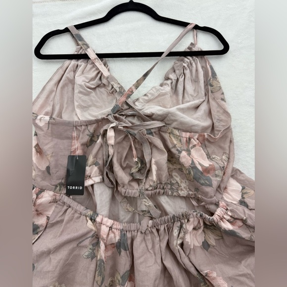 Torrid Festi Floral Halter Maxi Dress Ruffles Size 2 (18-20) Cottagecore Easter - Picture 7 of 9